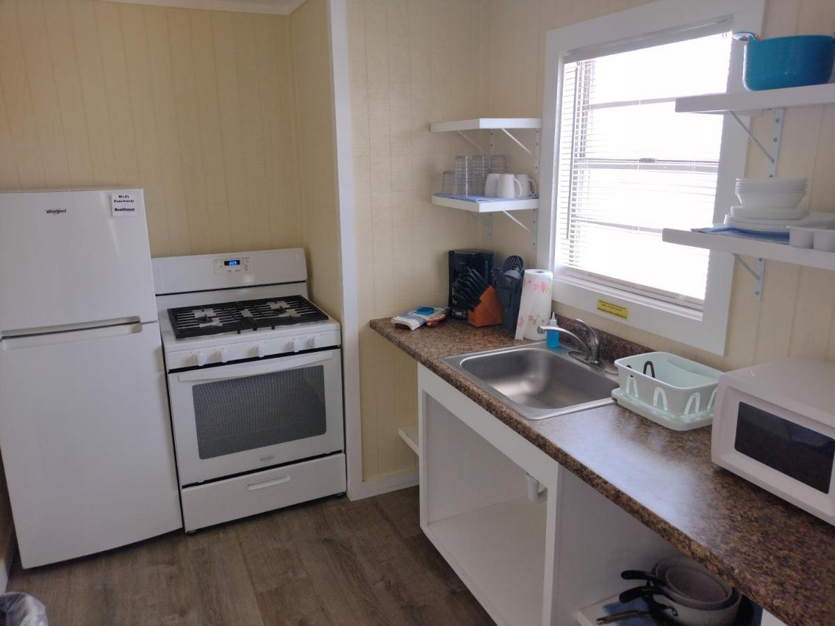 Double Barr Cottage Inn Порт Арансас Екстериор снимка