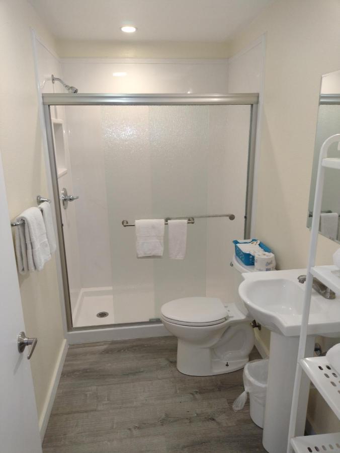 Double Barr Cottage Inn Порт Арансас Екстериор снимка