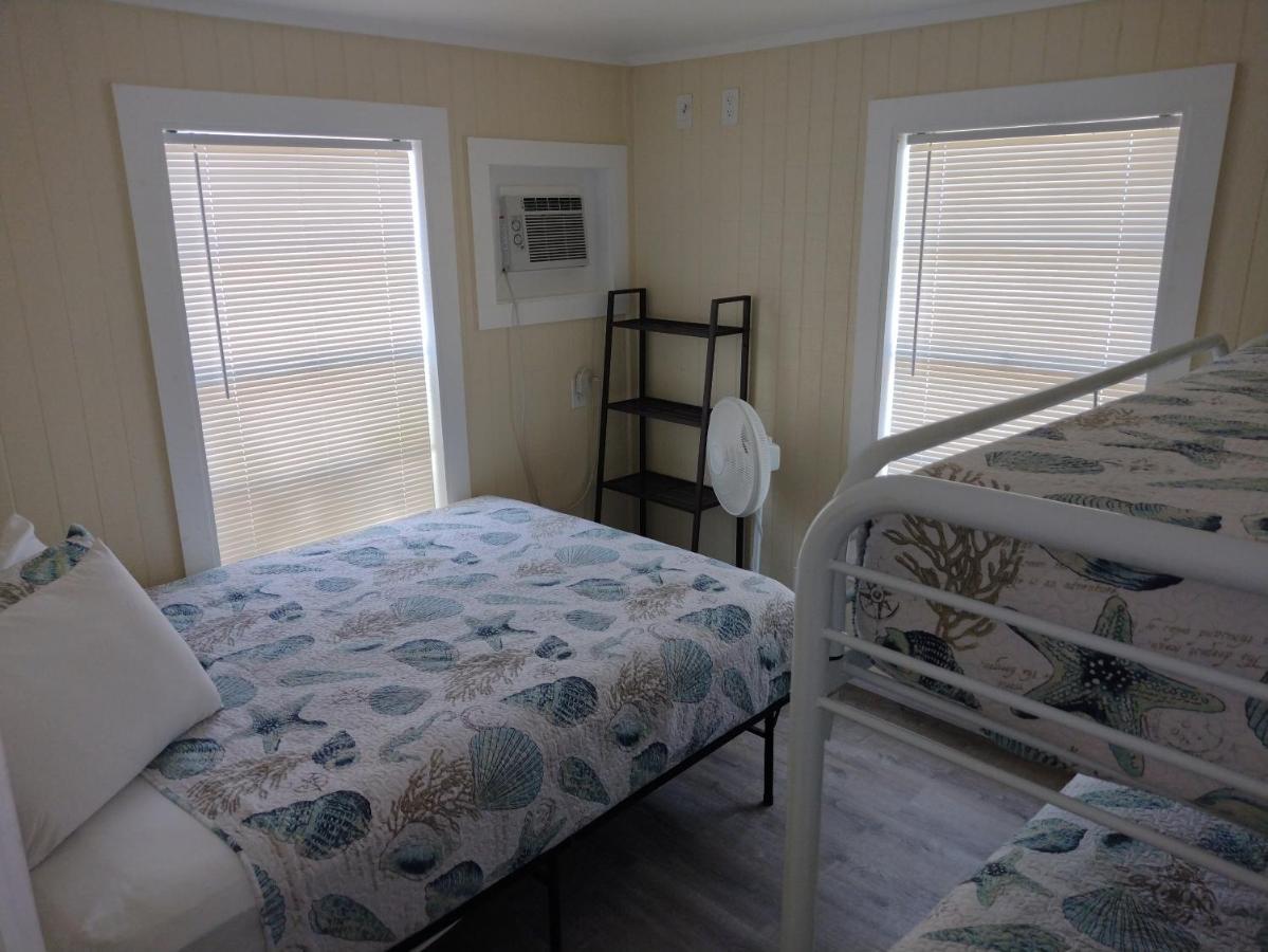 Double Barr Cottage Inn Порт Арансас Екстериор снимка